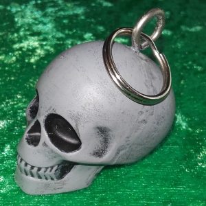 Skull #1 key ring - stone/black